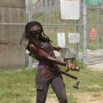 Michonne em ação no S03E07 de The Walking Dead