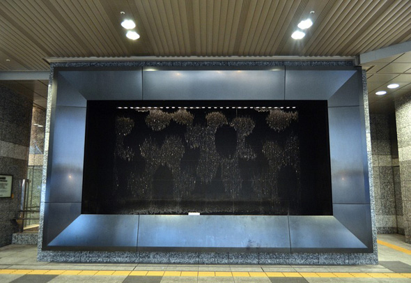 fonte-de-agua-da-estacao-osaka-6
