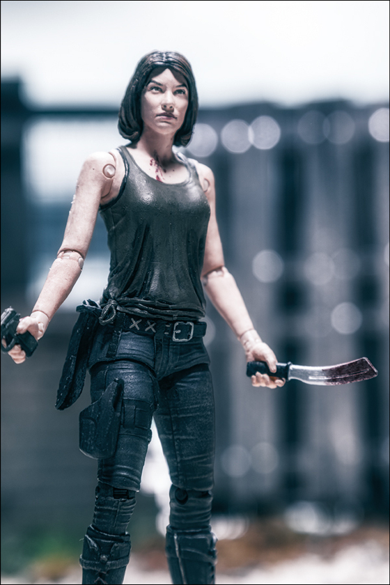 The-walking-dead-action-figure-maggie-1