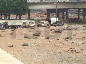 The Walking Dead 5 Temporada Van caindo do viaduto 7