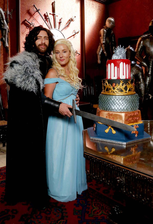 game-of-thrones-casamento-de-fãs-daenerys-jon-snow-bolo