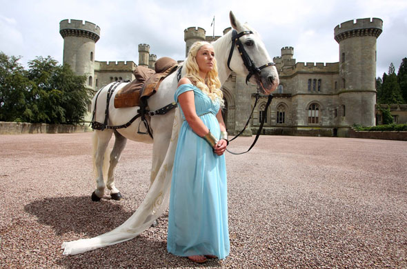 game-of-thrones-casamento-de-fãs-daenerys-jon-snow-noiva