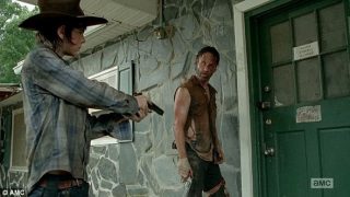 The walking dead 4 temporada s04e09 rick carl