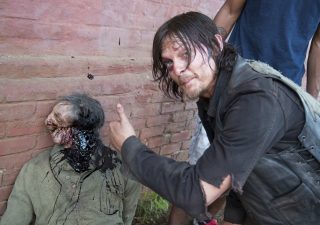 The walking dead 5 temporada bastidores s05e01 norman reedus daryl dixon