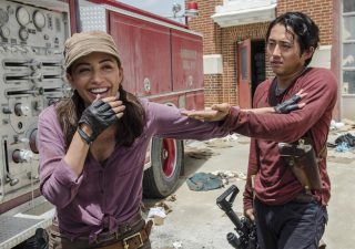 The walking dead 5 temporada bastidores s05e05 christian serratos rosita espinosa steven yeun glenn rhee