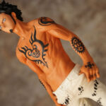 One Piece King of Artist The Trafalgar Law Jeans Freak Ver 6 Branco
