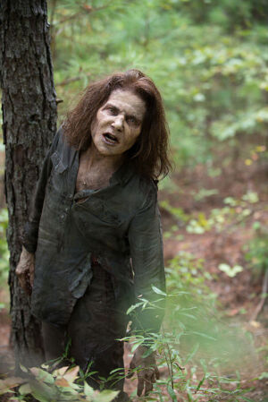 the walking dead s06e10 extra 03 deanna zumbi