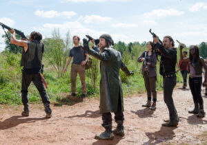 the walking dead s06e11 foto 05dayl harlan jesus maggie rick michonne