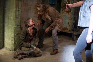the walking dead s06e13 extra 06 carol molly