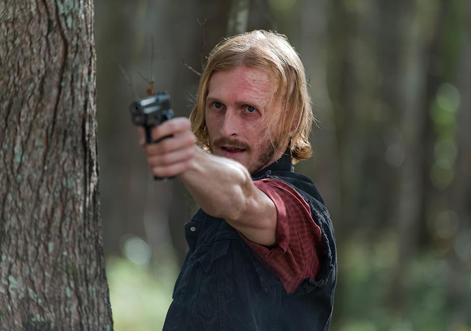 Austin Amelio explica por que Dwight segue Negan em The Walking Dead