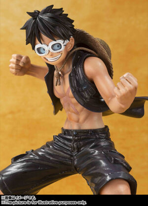 One Piece Monkey D Luffy Figuarts Zero One Piece Film Gold 6