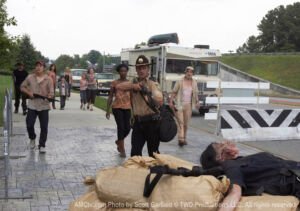 the walking dead s01e05 foto 14 shane glenn lori carl andrea sophia carol jacqui rick dale
