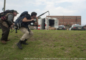 the walking dead s02e02 foto 09 otis shane