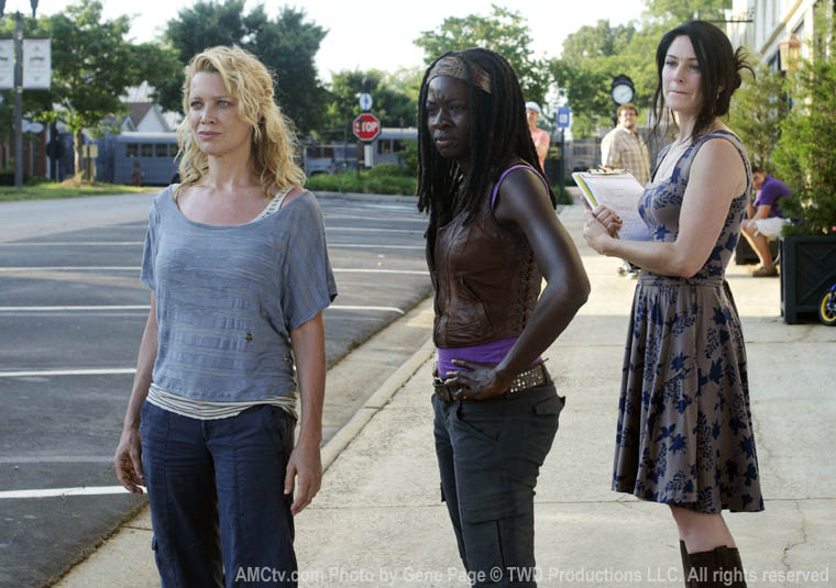 The walking dead s03e03 foto 07 andrea michonne