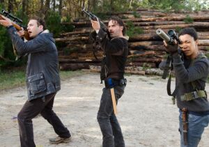 the walking dead s06e16 foto 07 aaron rick sasha