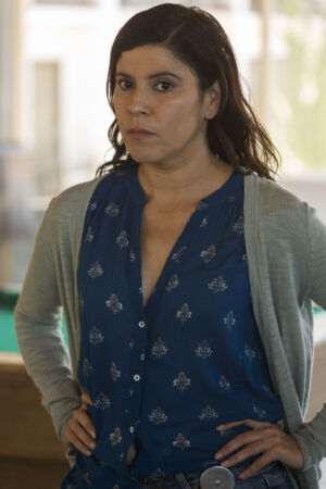Fear The Walking Dead S02E15 3 Elena