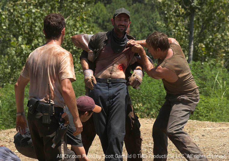 The walking dead s01e05 foto oficial 05 rick glenn jim daryl