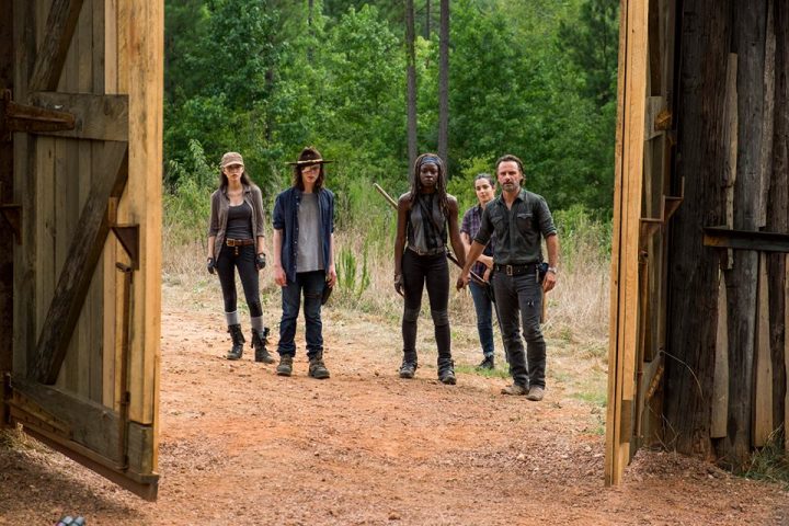 the walking dead s07e08 foto extra 31 rosita carl michonne tara rick hilltop