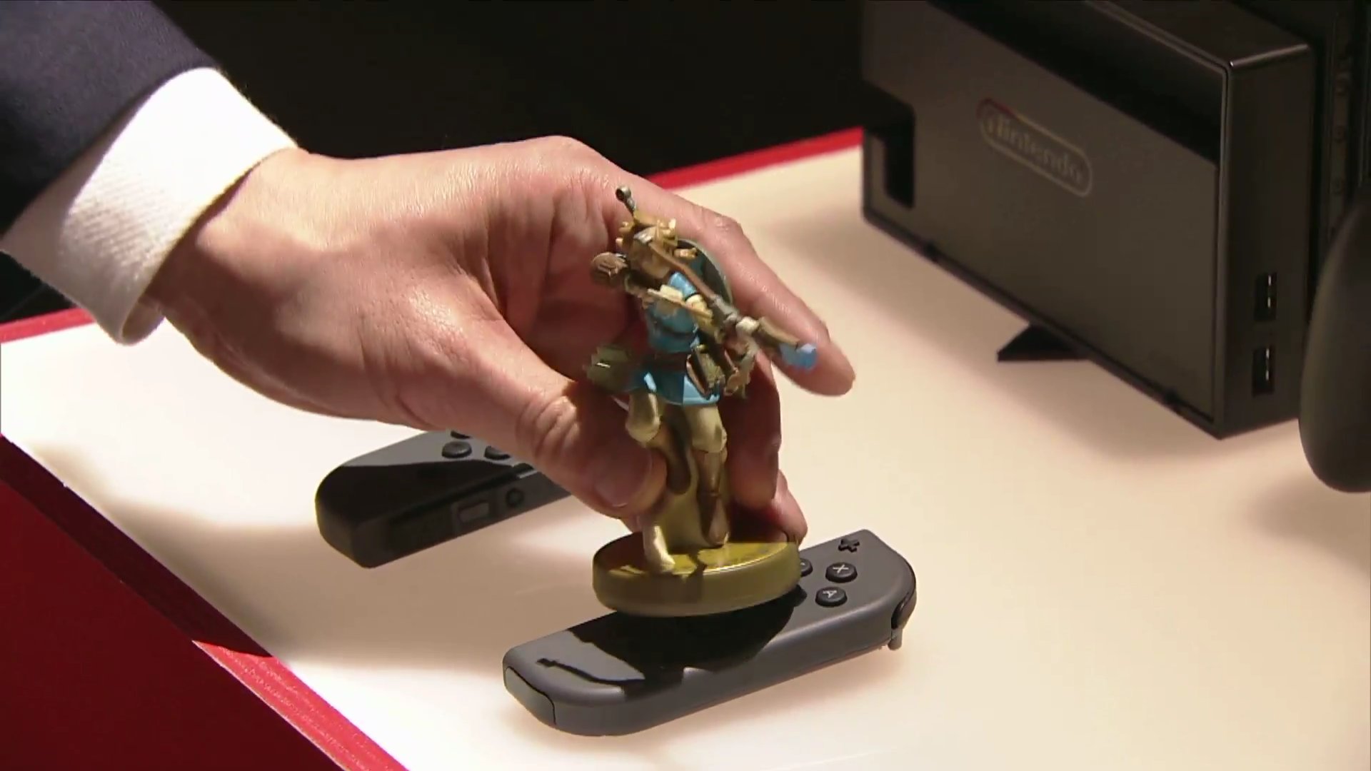 Nintendo switch joy con amiibo