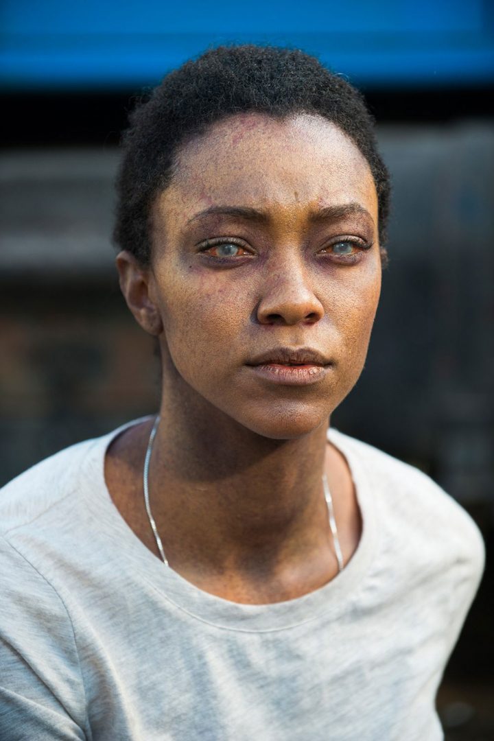 The walking dead s07e16 foto bastidores 20 sasha zumbi