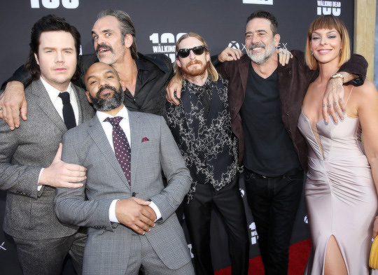 The walking dead 8 temporada premiere twd 100 josh mcdermitt steve ogg austin amelio jeffrey dean morgan khary payton pollyanna mcintosh