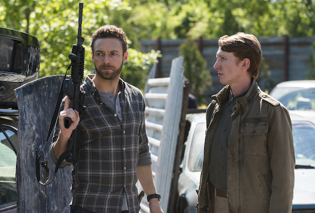The Walking Dead 8 Temporada S08E01 13 Aaron Eric