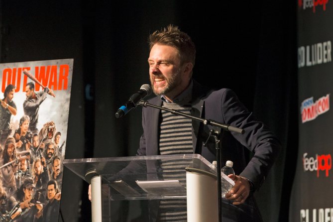 The Walking Dead NYCC 2017 18 Chris Hardwick