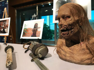 The Walking Dead Smithsonian 6 Katana Hannah