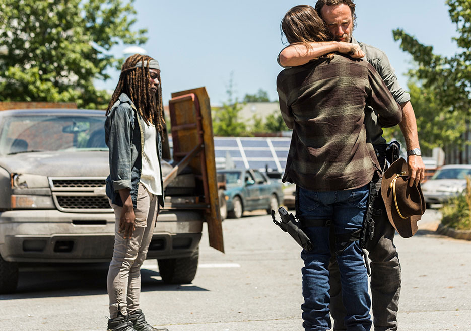 the walking dead s08e01 foto oficial 03 michonne carl rick