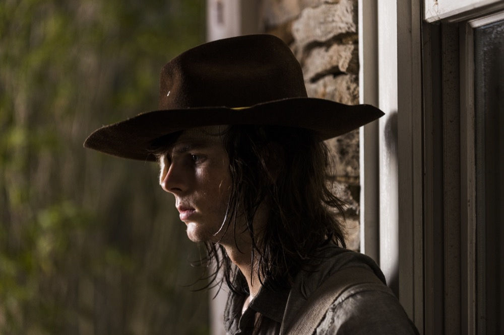 Mãe de Chandler Riggs agradece fãs de The Walking Dead pelo apoio ao ator