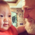 Produtora de The Walking Dead homenageia Scott Wilson com fotos de Hershel e Hershel Jr.