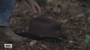 the walking dead 9 temporada s09e05 cena judith grimes chapéu
