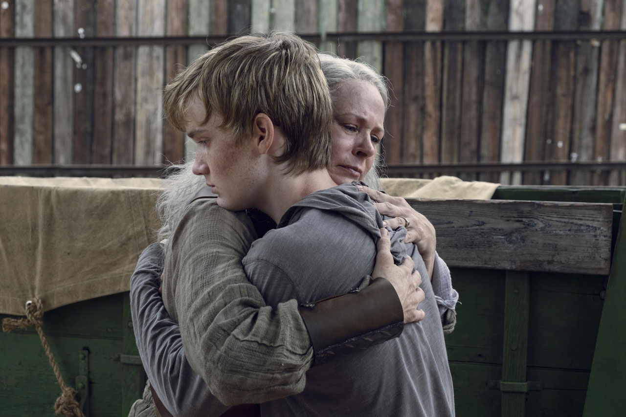 The walking dead s09e08 foto extra 11 carol henry