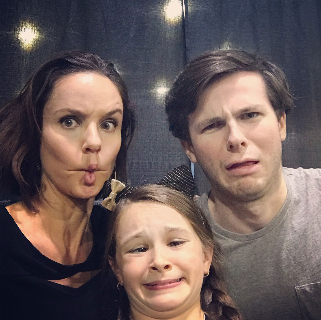 The walking dead walker stalker 2019 atores 02 lori carl judith