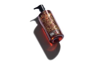 one piece shu uemura linha de maquiagem 30