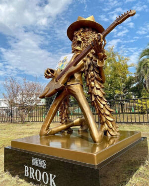 one piece estatua de bronze brook 04
