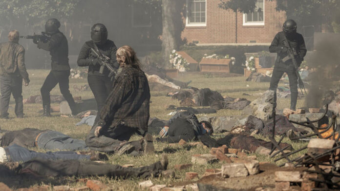 Soldados do CRM invadem a Campus Colony no 1º episódio da 1ª temporada de The Walking Dead: World Beyond.
