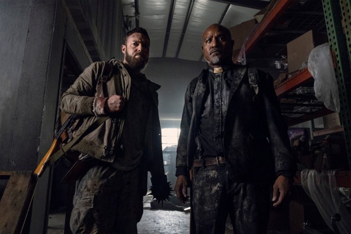 The walking dead s10e19 foto promocional 10 aaron gabriel