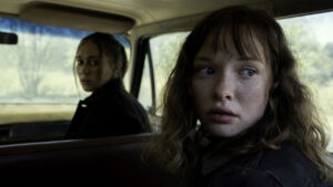 Alicia e Dakota no 14º episódio da 6ª temporada de Fear The Walking Dead (S06E14 - 