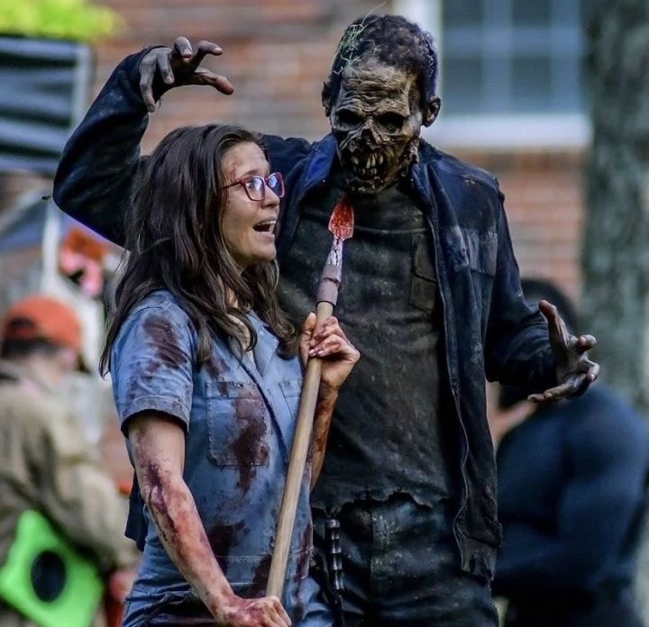 Nova personagem nos bastidores da 11ª temporada de the walking dead (foto 1 de 4).