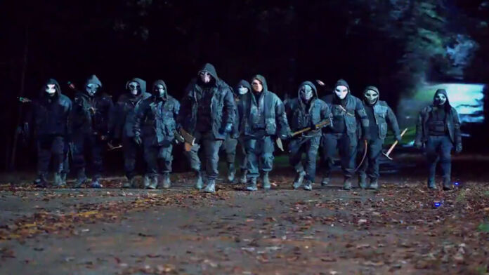 O misterioso grupo dos Ceifeiros, uma das ameaças da 11ª temporada de The Walking Dead.