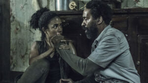 Connie e Virgil no 6º episódio da 11ª temporada de The Walking Dead (S11E06 - 