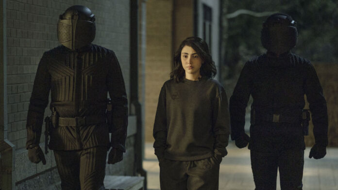 Hope, no 1º episódio da 2ª temporada de The Walking Dead: World Beyond (S02E01 - 