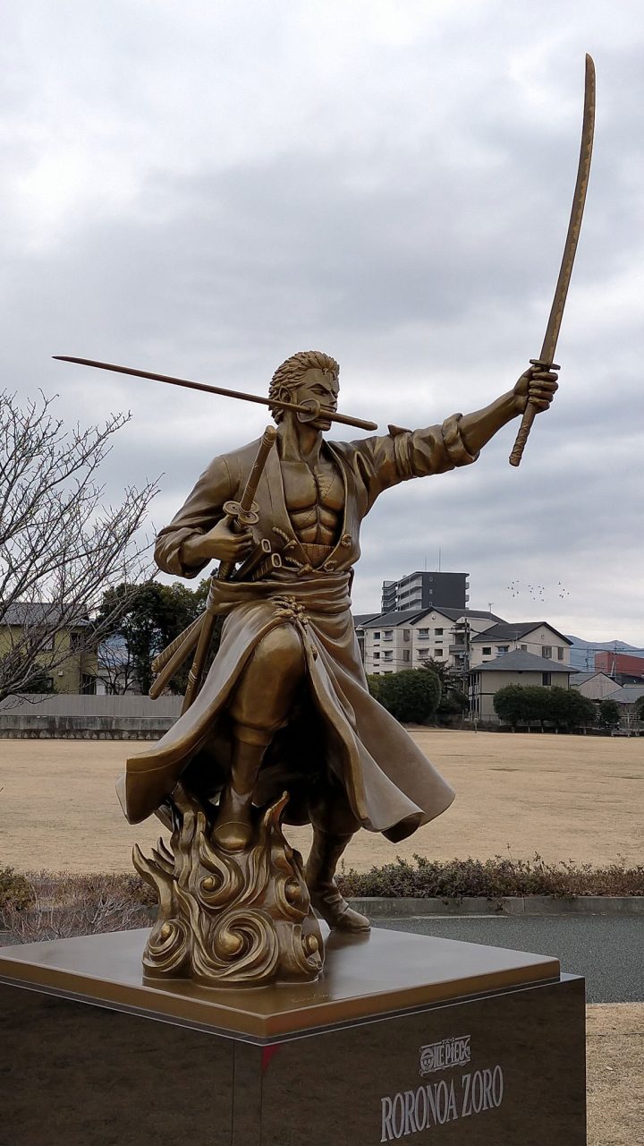 One Piece | Estátua de bronze do Zoro é inaugurada no Japão | Geekdama