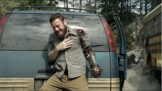 Aaron no 16º episódio da 11ª temporada de The Walking Dead (S11E16 - "Acts of God").