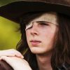 Ator que fez carl em the walking dead apareceu no episódio final; veja como foi