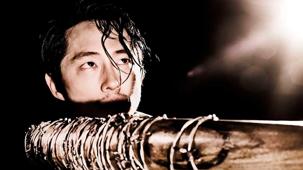 Não era o Negan! Criador de The Walking Dead revela quem originalmente mataria Glenn