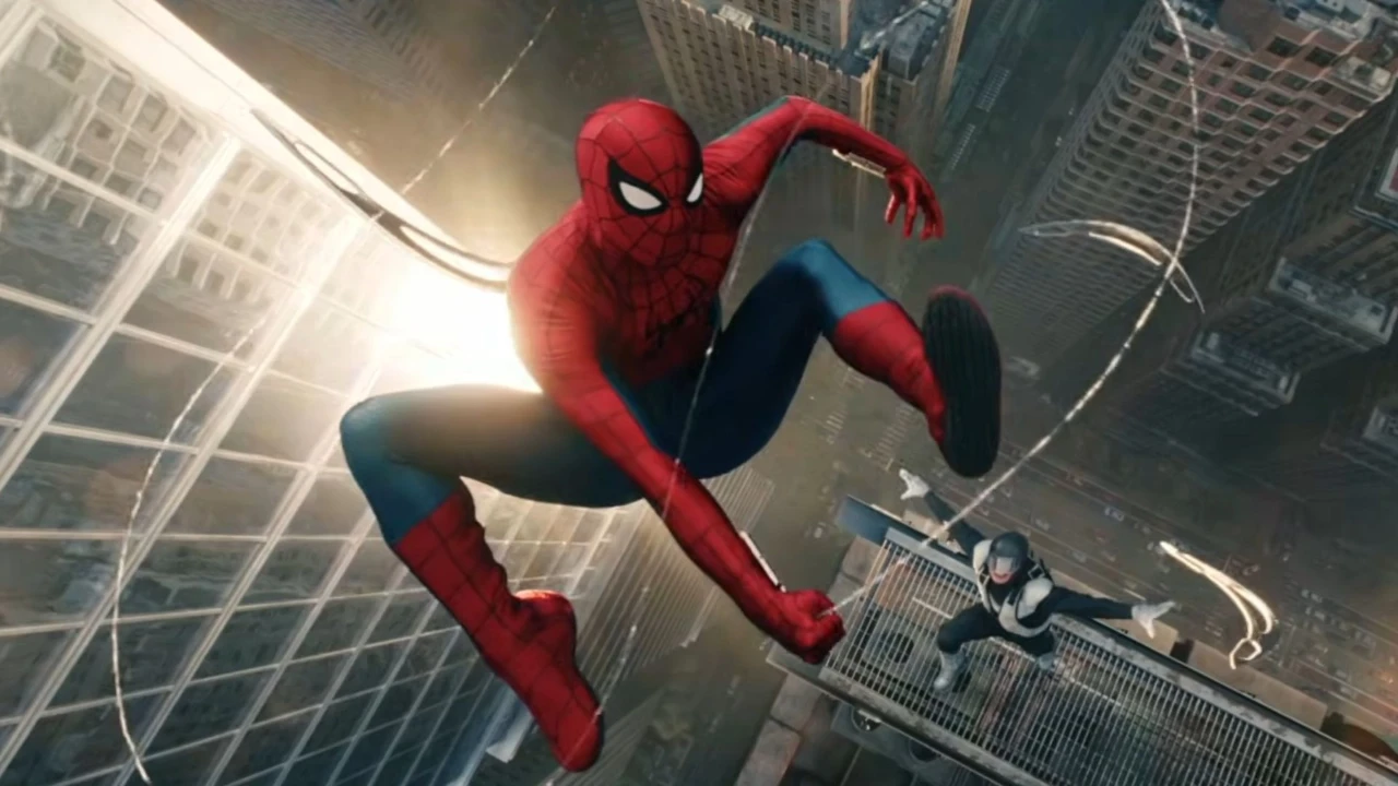 Tom Holland explica traje de Homem-Aranha: Um Novo Dia inspirado em Tobey e Andrew
